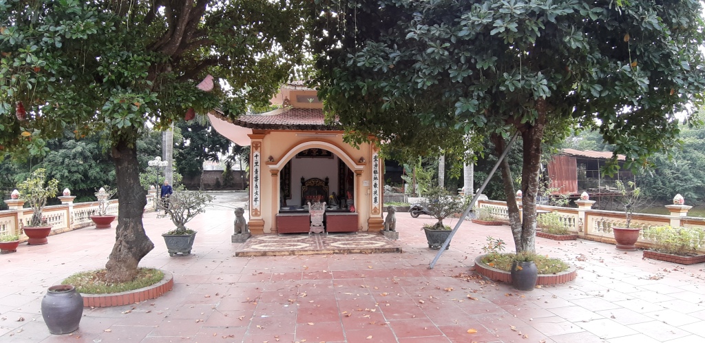 Động Đình Thánh Mẫu và Ngũ vị Tôn Quan (Thần tích làng La Phù) 20201126_130804